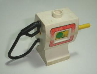 Lego Duplo D88166-2 (dpumpc01pb01) stojan na tankování paliva (horší stav, zežloutlé viz foto) POUŽITÉ