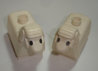Lego Duplo D00940-2X (dupsheeppb01) ovce, ovečka (stav viz foto, zežloutlé) 2 ks POUŽITÉ