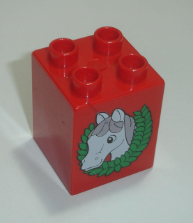 Lego Duplo D14105 (31110pb015) kostka 2x2x2 červená s potiskem (kůň, koník) POUŽITÉ