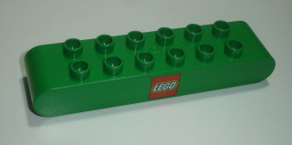 Lego Duplo D15442 (31214pb01) kostka 2x8 zelená s potiskem (logo LEGO) POUŽITÉ