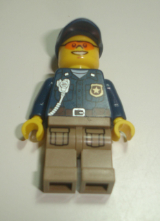 Lego F65586 figurka Town cty1091 - policie (Mountain) POUŽITÉ