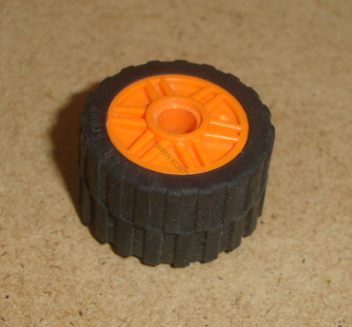 Lego 636385 (55981, 30648 / 89201) kolo 18 mm D. x 14mm s pneu 24 x 14 1 ks POUŽITÉ