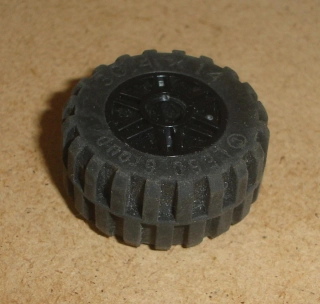 Lego 636430 (55981, 92402 / 30391) kolo 18mm D. x 14mm s pneu 30.4 x 14 POUŽITÉ