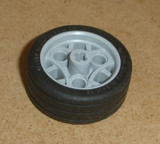 Lego 640845 (44293c01) kolo disk 36.8 x 14 ZR s pneu 1 ks POUŽITÉ