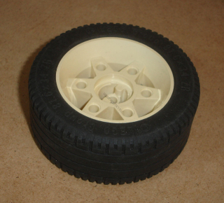 Lego 637755-2 (2998, 2997)  kolo 81.6 x 34 s pneu 81.6mm x 34 ZR (zežloutlé disky) 1 ks POUŽITÉ
