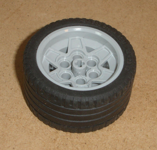 Lego 637350 (56908, 41897) kolo 43.2mm D. x 26mm Technic s pneu 56 x 28 ZR Street 1 ks POUŽITÉ