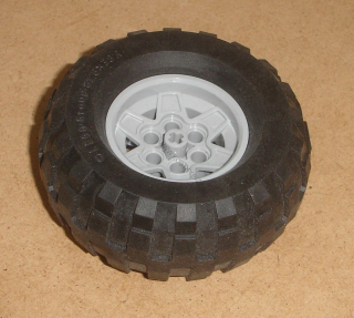 Lego 637405 (56908, 45982) kolo 43.2 mm D. x 26mm s pneu 81.6 x 38 R 1 ks POUŽITÉ