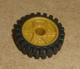 Lego 640355 (74214c01)  kolo 24 x 7 s gumou 1 ks POUŽITÉ