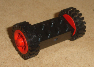 Lego 637976 (7049b, bb0019, 3483) náprava s 2 koly 1 ks POUŽITÉ