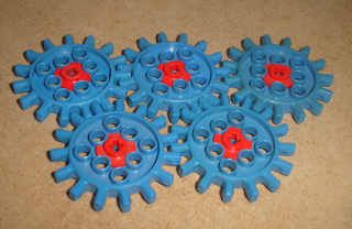Lego 515535-2X (g15) technic oz.kolo 15 zubů (zežloutlé) 5 ks POUŽITÉ