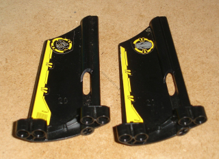 Lego 529763-2X (44350) technic panel s nálepkou 2 ks POUŽITÉ