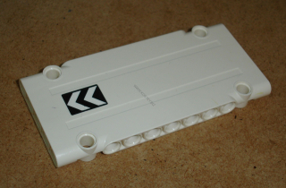 Lego 530421-6 (64782) technic panel 5x11x1 s nálepkou na obou stranách 1 ks POUŽITÉ