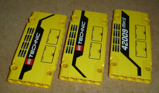 Lego 530426-4X (64782) technic panel 5x11x1 s nálepkou 3 ks POUŽITÉ