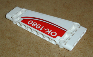 Lego 530487-3 (18945) technic panel 5x11x1 zkosený s nálepkou 1 ks POUŽITÉ