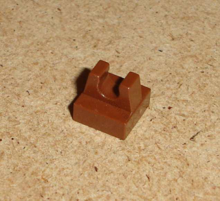 Lego 250857 (2555) destička hladká speciální 1x1 s klipem 1 ks POUŽITÉ