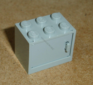 Lego 925045-2 (4532a, 4533) polička, skříňka 2x3x2 se sv. šedými (LG) dvířky POUŽITÉ