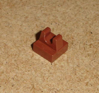 Lego 250871 (2555) destička hladká speciální 1x1 s klipem 1 ks POUŽITÉ