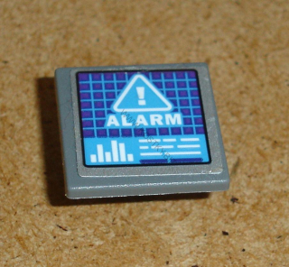 Lego 939384 (15210pb106) značka s nálepkou "ALARM" 1 ks POUŽITÉ
