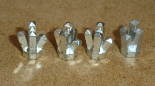 Lego 941020-2X (52) kámen, krystal (vrypy, stav viz foto) 4 ks POUŽITÉ