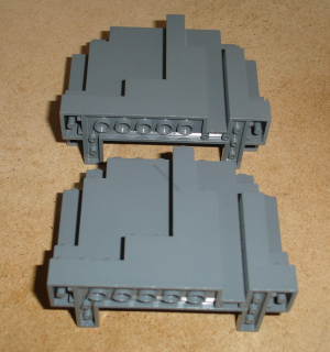 Lego 941410-2X (6082) skála (drobné škrábance viz foto) 2 ks POUŽITÉ