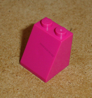 Lego 304885 (3678b) šikmá 65 2x2x2 1 ks POUŽITÉ