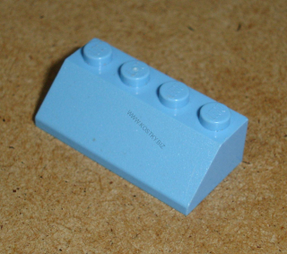 Lego 303995 (3037) šikmá, střecha 45 2x4 1 ks POUŽITÉ