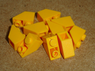 Lego 310420-X (3665) šikmá, inverted 45 2x1 10 ks POUŽITÉ