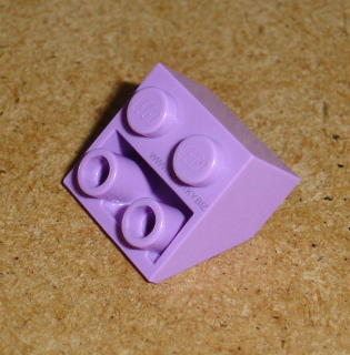 Lego 310905 (3660) šikmá, inverted 45 2x2 1 ks POUŽITÉ