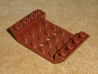 Lego 311620 (60219) šikmá, inverted 45 6x4 1 ks POUŽITÉ
