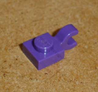 Lego 255215 (61252) destička speciální 1x1 s klipem 1 ks POUŽITÉ