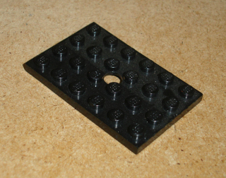 Lego 261480-2 (709) destička speciální 4x6 s dírou (horší stav viz foto, vrypy) 1 ks POUŽITÉ