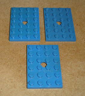 Lego 261485-2X (709) destička speciální 4x6 s dírou (horší stav viz foto, vrypy) 3 ks POUŽITÉ