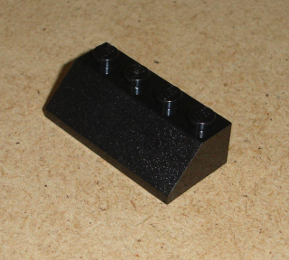 Lego 303905 (3037) šikmá, střecha 45 2x4 1 ks POUŽITÉ