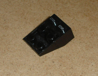 Lego 300764 (3747a) šikmá, inverted 33 3x2 1 ks POUŽITÉ