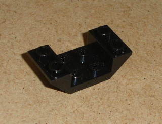 Lego 311125 (4871) šikmá, inverted 45 4x2 1 ks POUŽITÉ