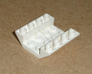 Lego 311290 (4854) šikmá, inverted 45 4x4 1 ks POUŽITÉ